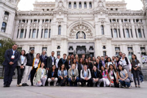 Programa Fundación Botín para el Fortalecimiento de la Función Pública — beca completa para universitarios latinoamericanos UDD